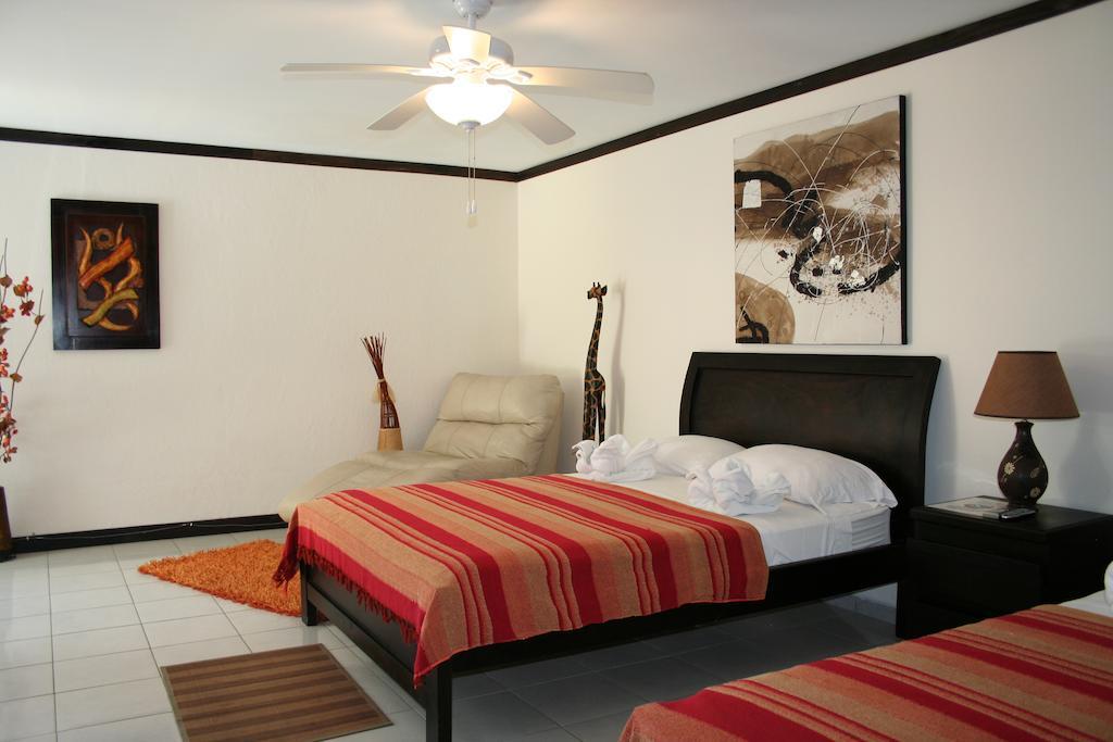 Tuanis Aparthotel Jaco Room photo