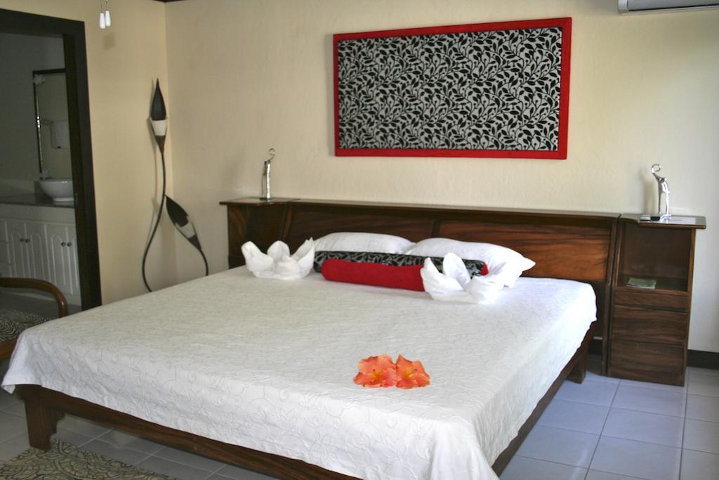 Tuanis Aparthotel Jaco Exterior photo