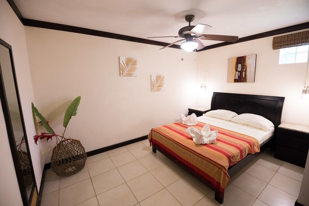 Tuanis Aparthotel Jaco Exterior photo